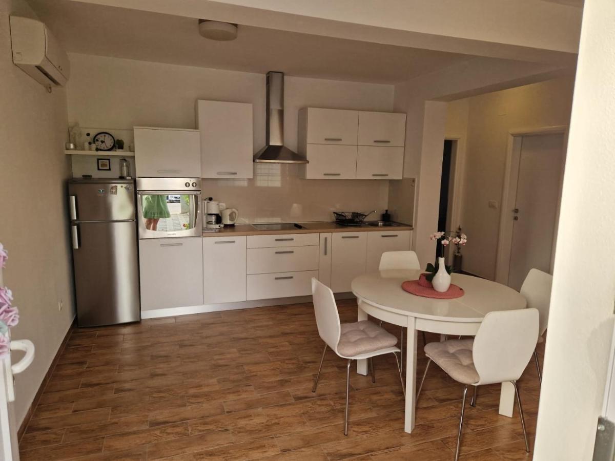 Apartment Dome Biograd Na Moru Luaran gambar