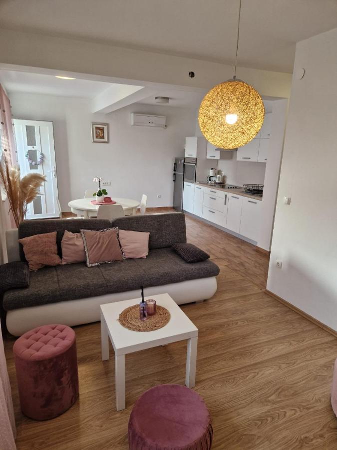 Apartment Dome Biograd Na Moru Luaran gambar