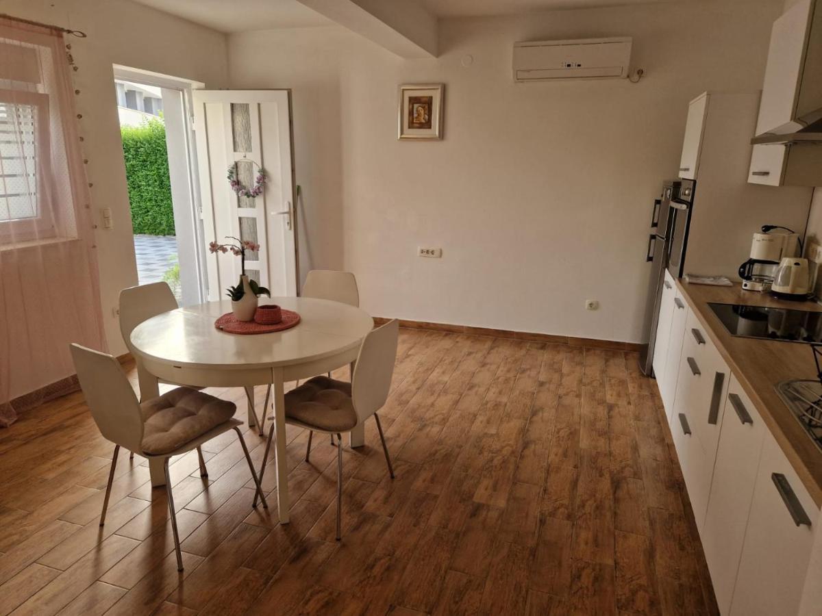 Apartment Dome Biograd Na Moru Luaran gambar